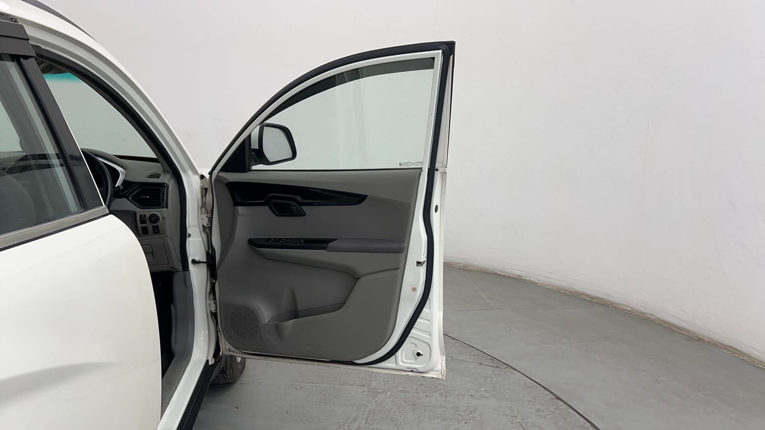 Used 2017 Mahindra KUV100 K8 6 STR Petrol Manual interior RIGHT FRONT DOOR OPEN VIEW