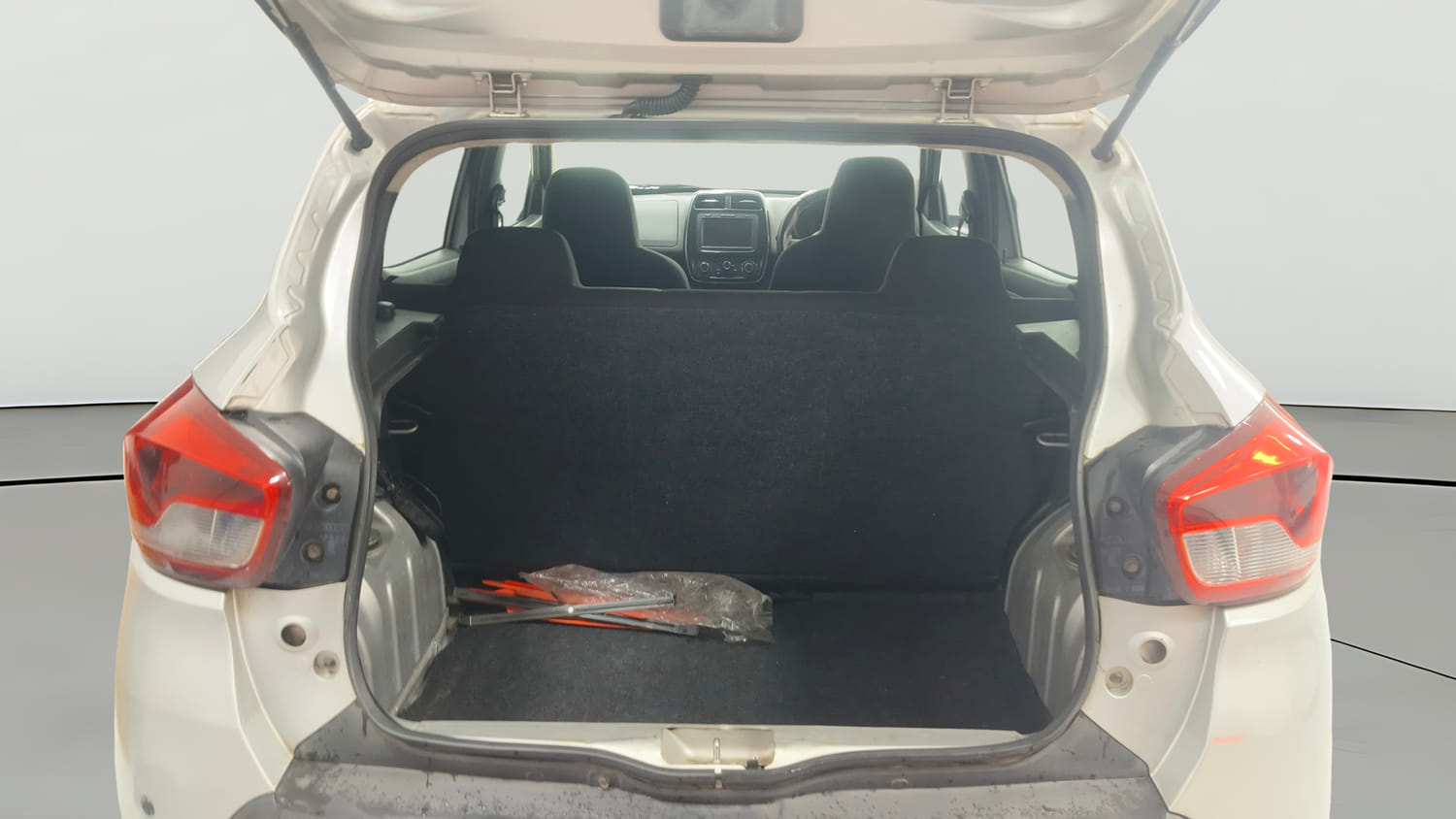 Used 2019 Renault Kwid 1.0 RXT AMT Petrol Automatic interior DICKY INSIDE VIEW