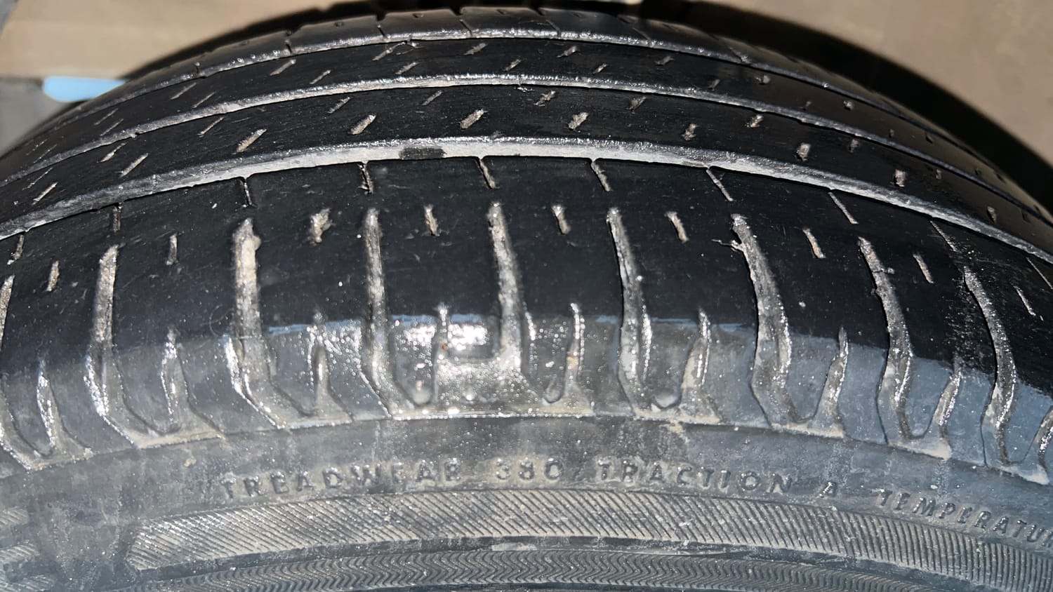 Used 2022 Maruti Suzuki New Ertiga VXi Petrol Manual tyres LEFT FRONT TYRE TREAD VIEW