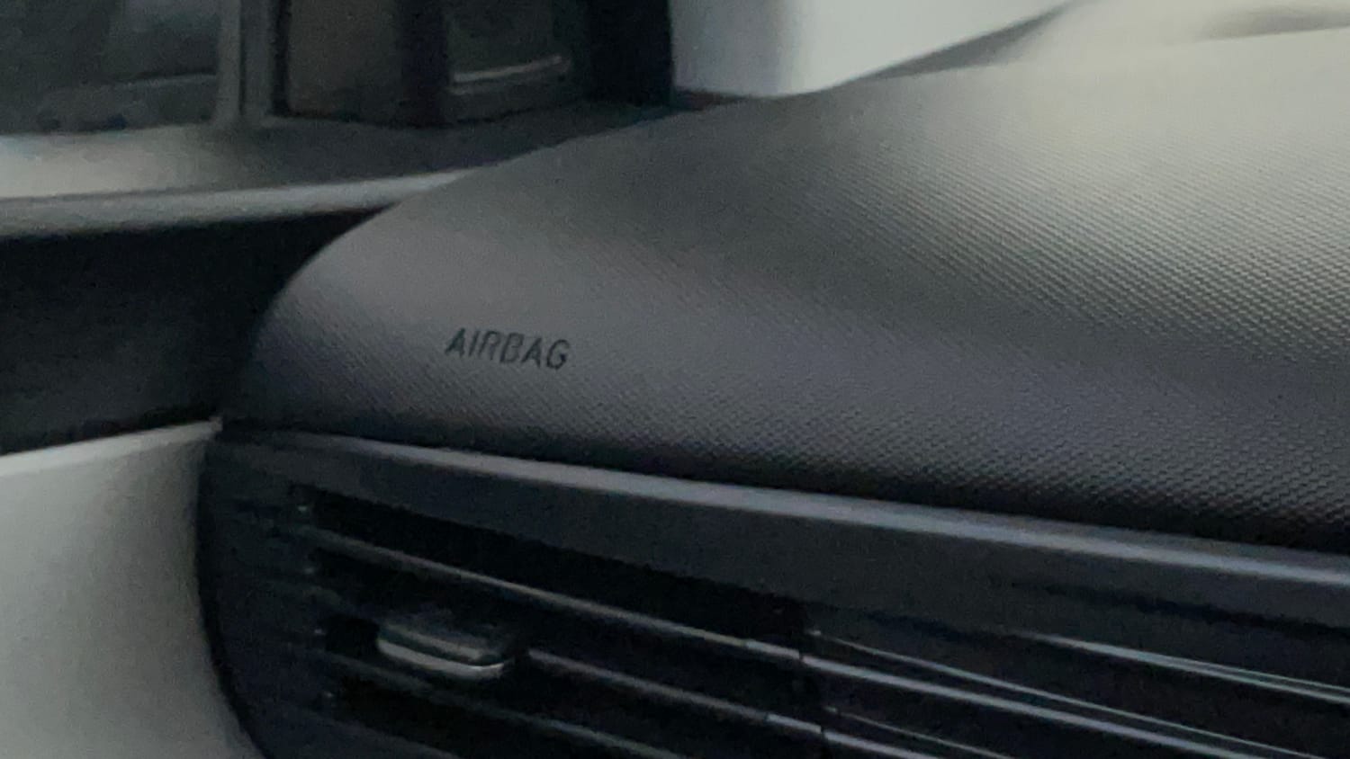 Used 2024 Hyundai i20 Sportz (O) 1.2 IVT Petrol Automatic top_features Airbags