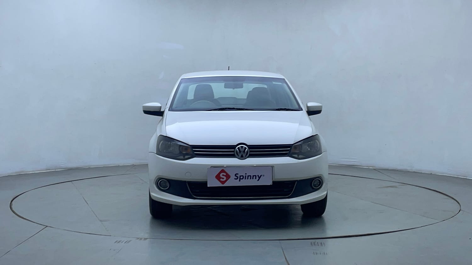 Used 2013 Volkswagen Vento Highline Diesel Diesel Manual exterior FRONT VIEW