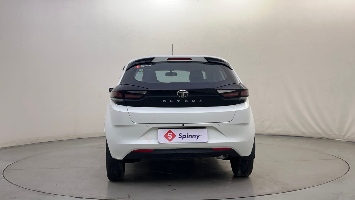Used 2024 Tata Altroz XM Petrol Petrol Manual exterior BACK VIEW