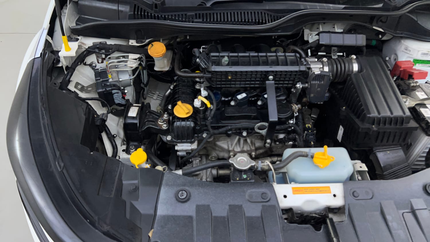 Used 2024 Tata Altroz XM Petrol Petrol Manual engine ENGINE RIGHT SIDE VIEW