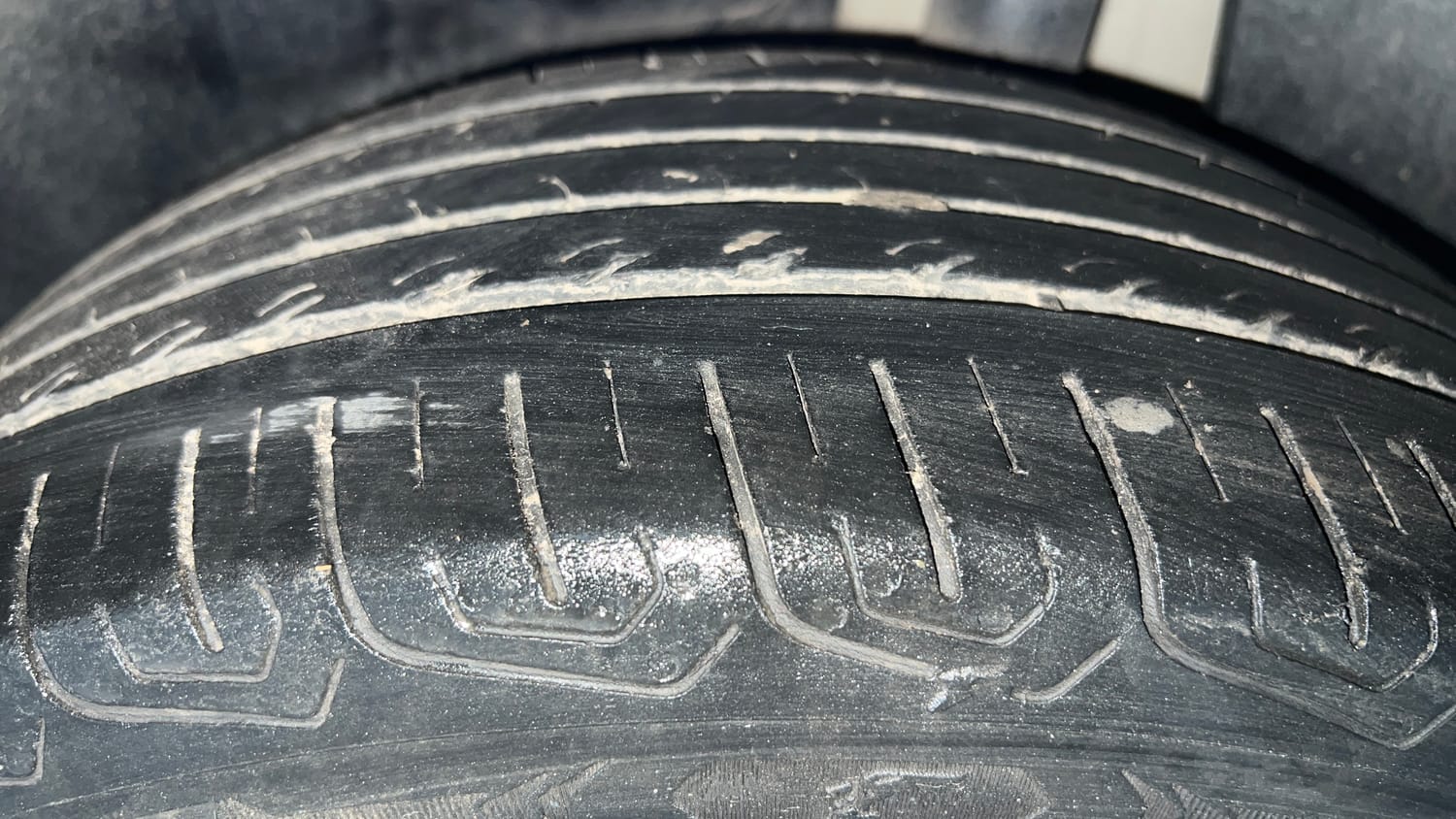 Used 2020 Maruti Suzuki Swift VXI CNG (Outside Fitted) Cng Manual tyres LEFT REAR TYRE TREAD VIEW