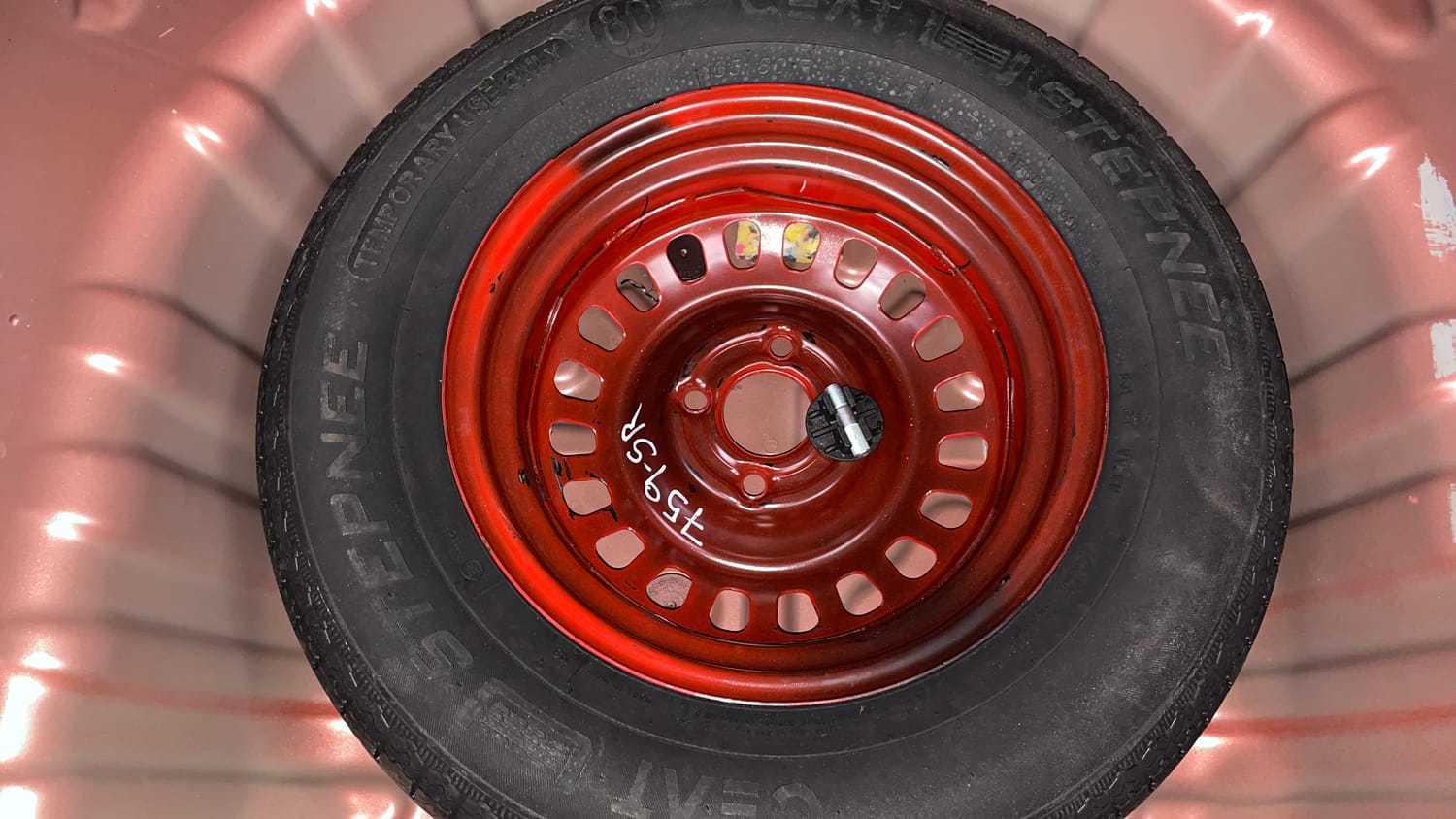 Used 2022 Renault Kiger RXZ AMT Petrol Automatic tyres SPARE TYRE VIEW