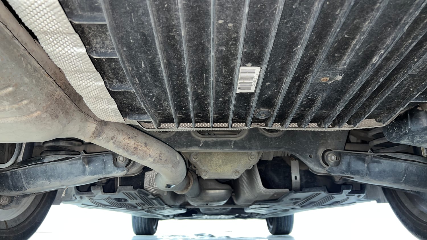 Used 2015 Mercedes-Benz C-Class C 200 Avantgarde Petrol Automatic extra REAR UNDERBODY VIEW (TAKEN FROM REAR)