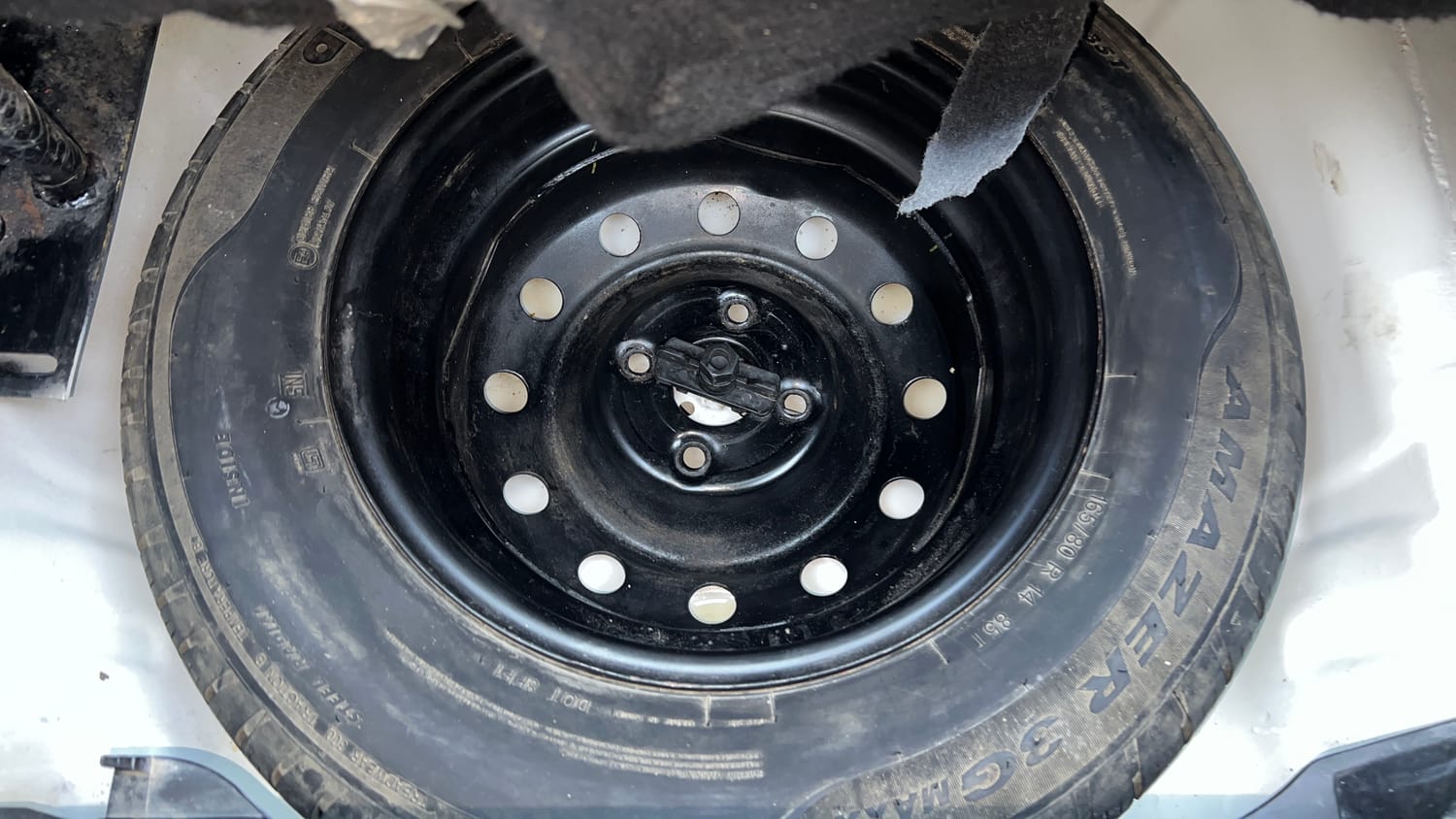 Used 2020 Maruti Suzuki Swift VXI CNG (Outside Fitted) Cng Manual tyres SPARE TYRE VIEW