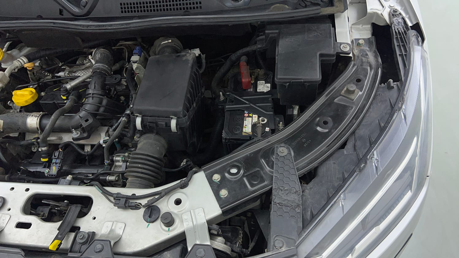 Used 2021 Nissan Magnite XV Premium Turbo Petrol Manual engine ENGINE LEFT SIDE VIEW