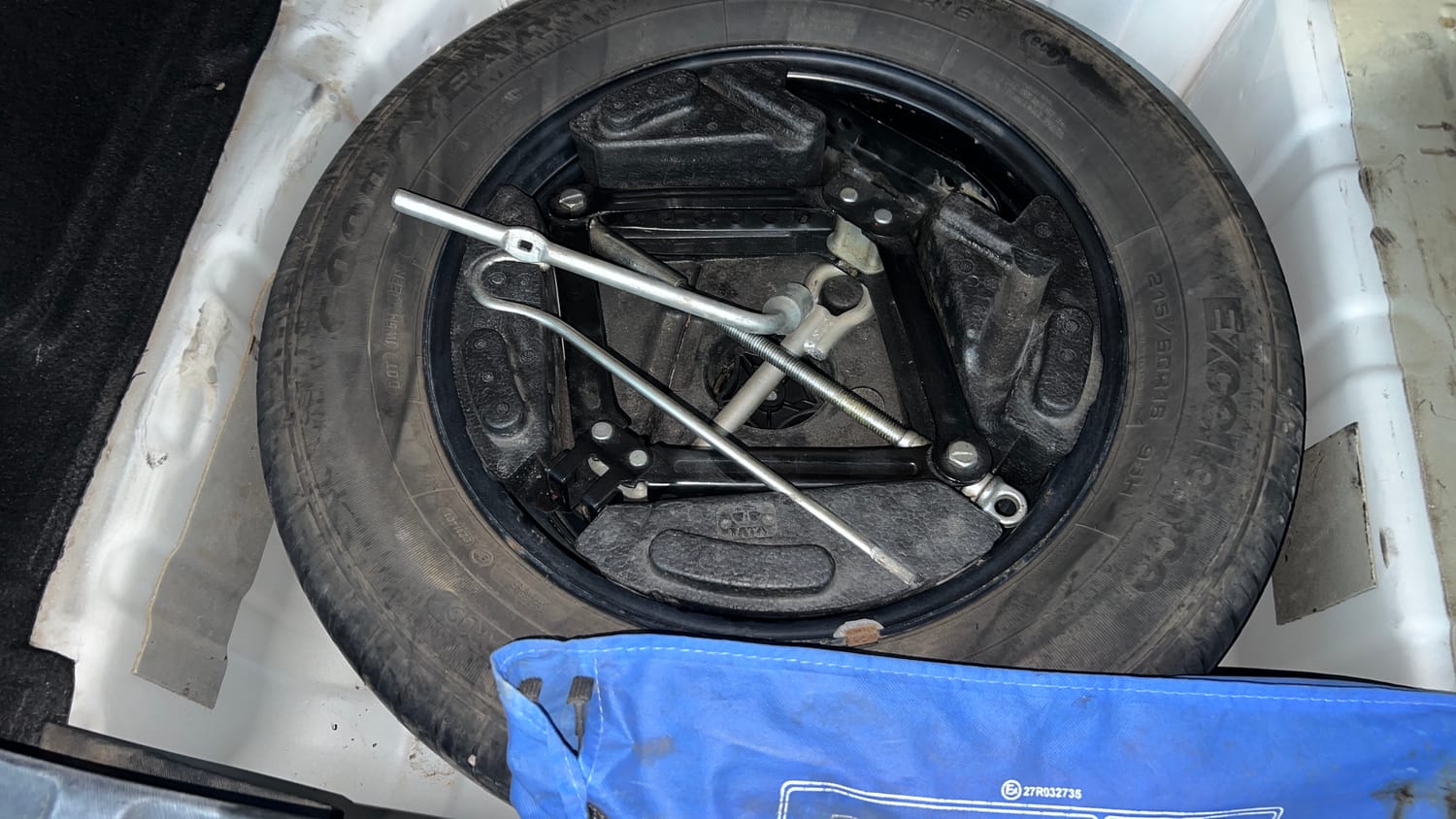 Used 2019 Tata Nexon XMA Petrol Petrol Automatic tyres SPARE TYRE VIEW