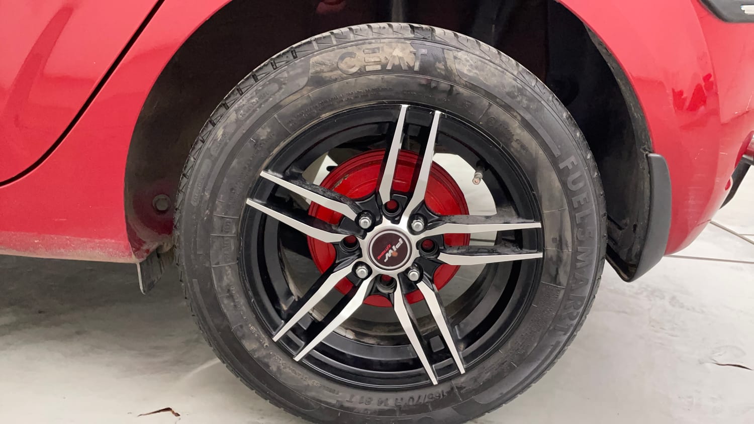 Used 2023 Hyundai Grand i10 Nios Sportz 1.2 Kappa VTVT Petrol Manual tyres LEFT REAR TYRE RIM VIEW