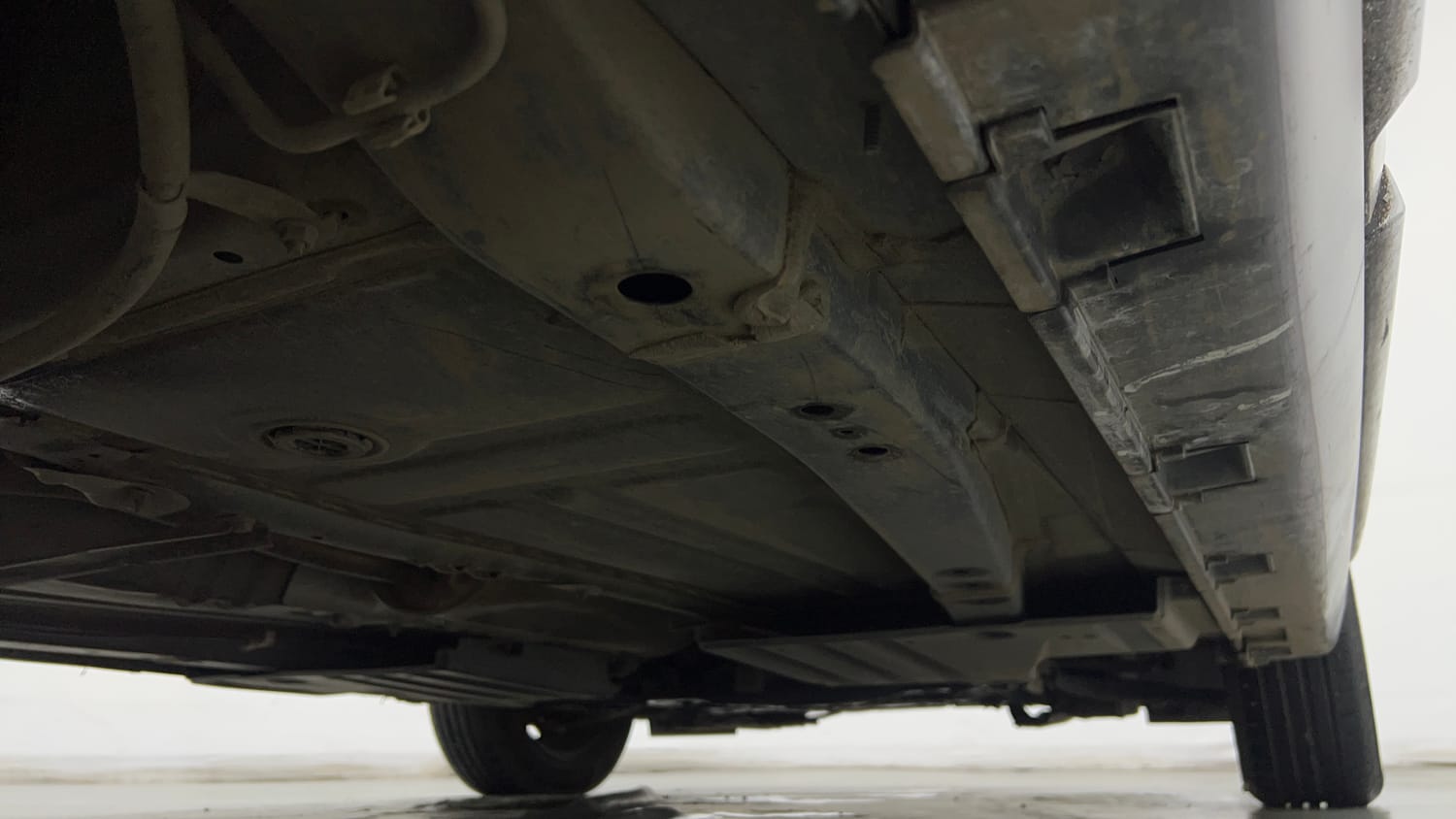 Used 2023 Maruti Suzuki Baleno Delta MT Petrol Manual extra REAR RIGHT UNDERBODY VIEW
