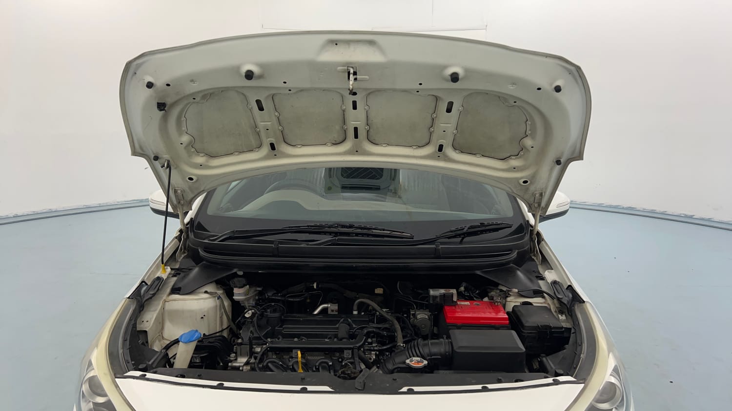 Used 2016 Hyundai Elite i20 Asta 1.2 Petrol Manual engine ENGINE & BONNET OPEN FRONT VIEW