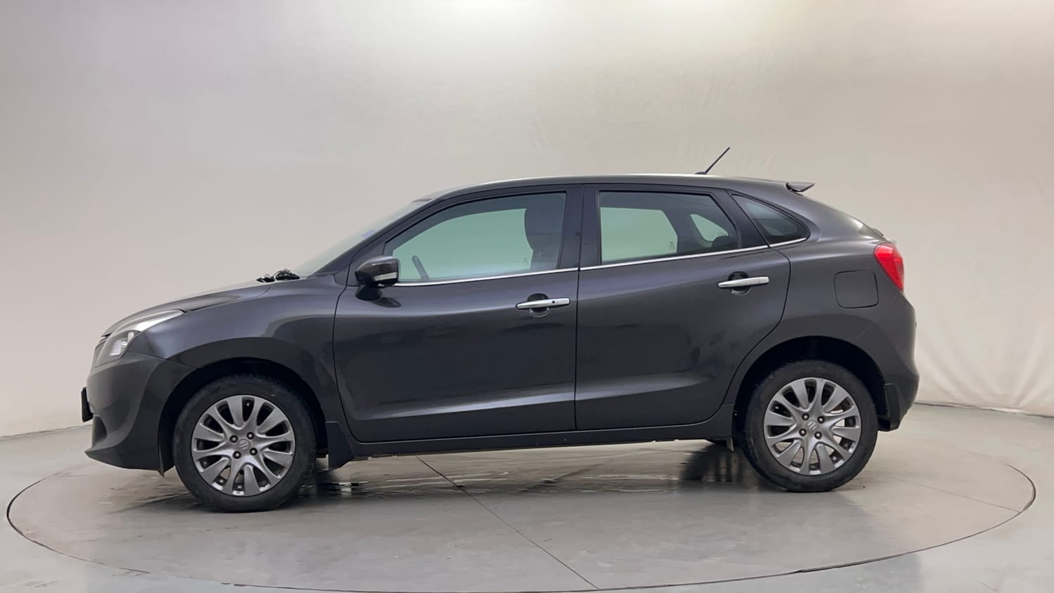 Used 2019 Maruti Suzuki Baleno Alpha 1.2 AT Petrol Automatic exterior LEFT SIDE VIEW
