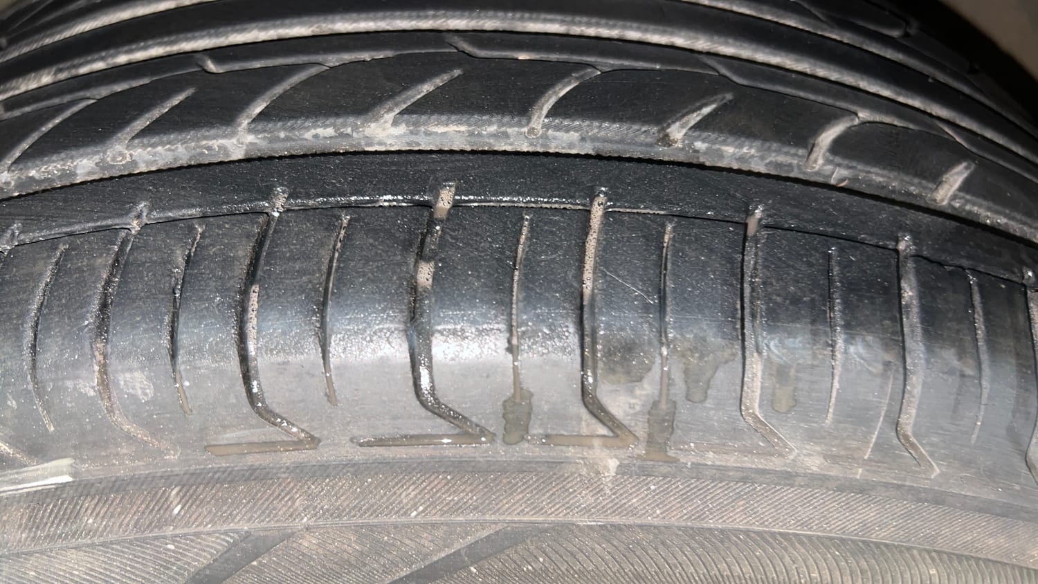 Used 2016 Hyundai Creta 1.6 SX Plus Diesel Manual tyres LEFT FRONT TYRE TREAD VIEW