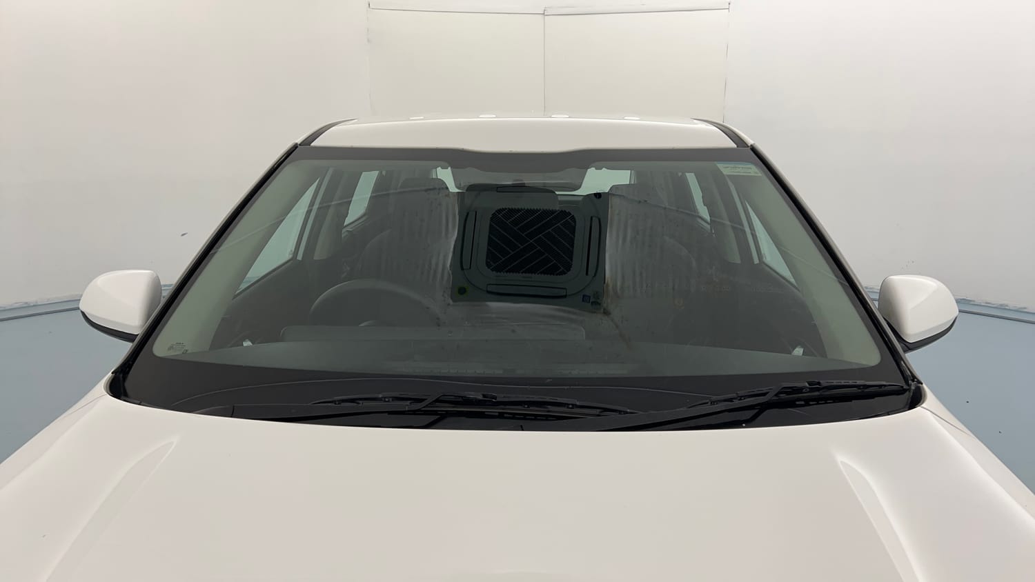 Used 2024 Kia Seltos HTE 1.5 Diesel MT Diesel Manual exterior FRONT WINDSHIELD VIEW