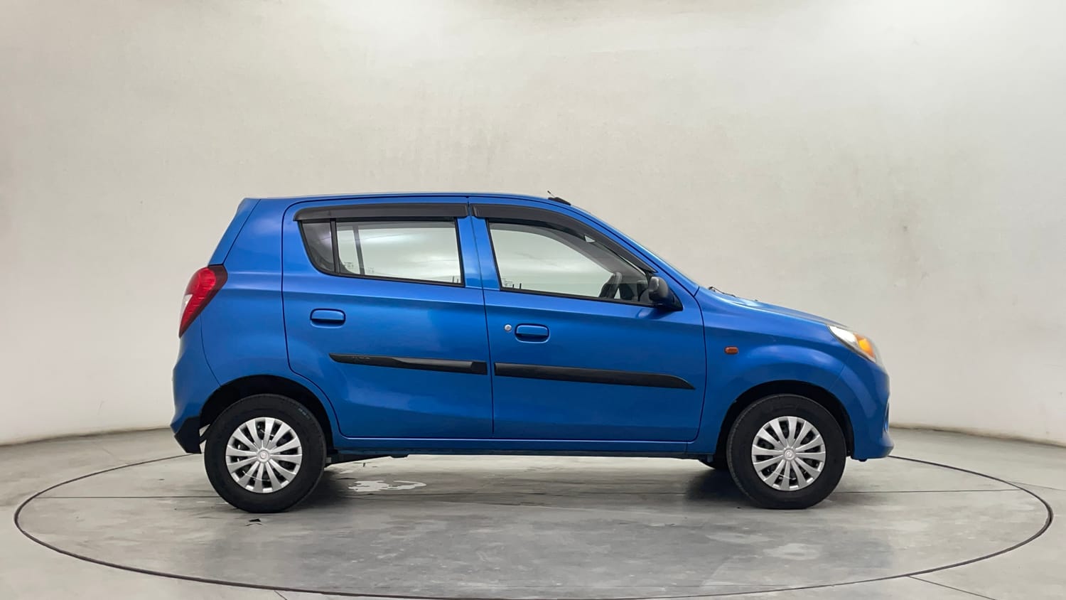 Used 2017 Maruti Suzuki Alto 800 VXi (O) Petrol Manual exterior RIGHT SIDE VIEW