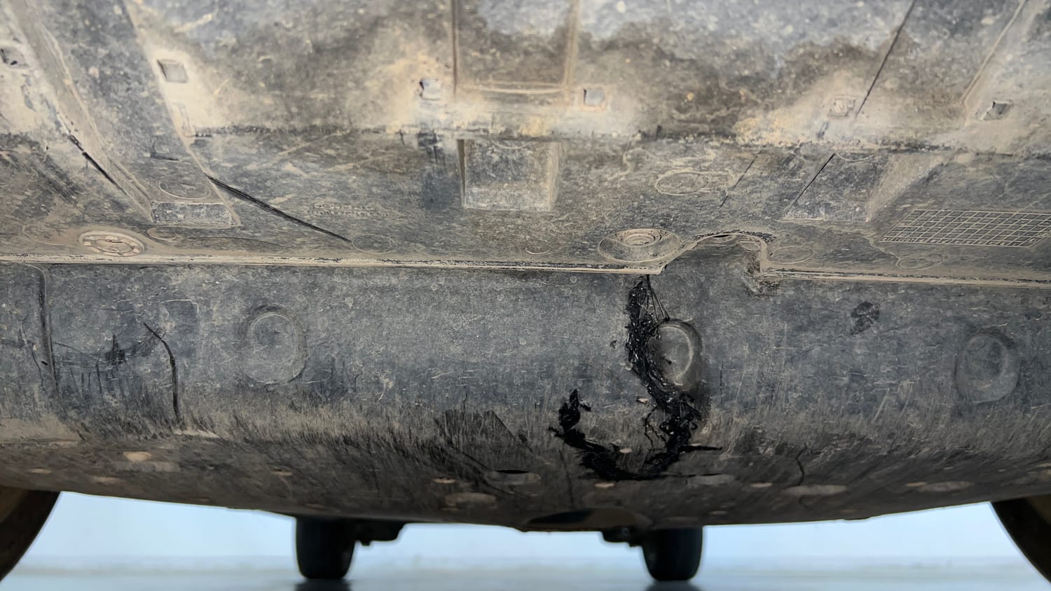 Used 2023 Honda City V CVT Petrol Petrol Automatic extra FRONT LEFT UNDERBODY VIEW