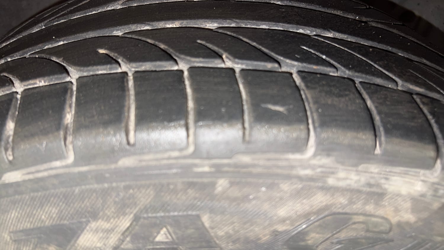 Used 2019 Ford EcoSport Titanium + 1.5L Ti-VCT Petrol Manual tyres RIGHT FRONT TYRE TREAD VIEW