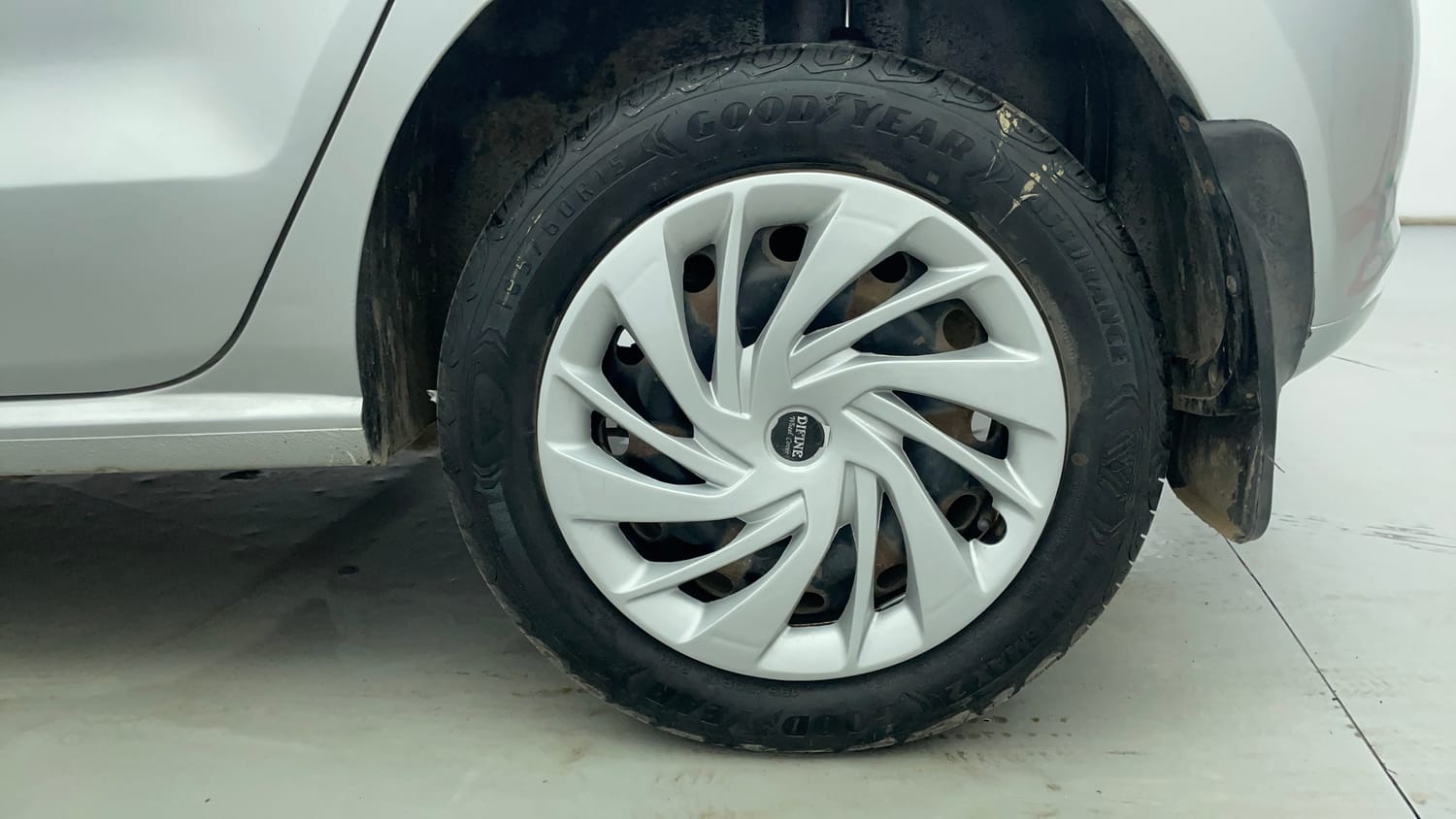 Used 2013 Volkswagen Polo Comfortline 1.2L (P) Petrol Manual tyres LEFT REAR TYRE RIM VIEW