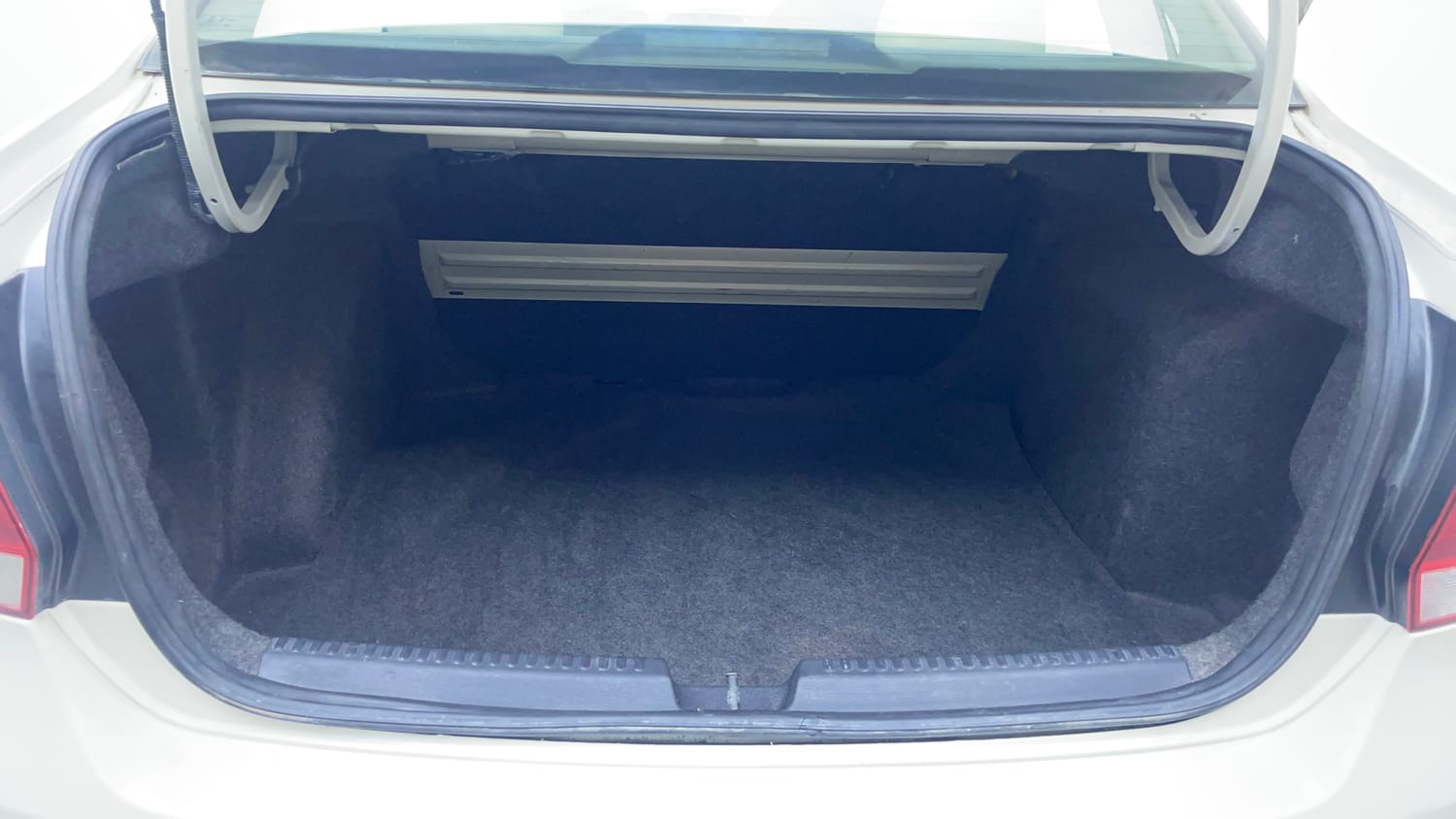 Used 2013 Volkswagen Vento Highline Diesel Diesel Manual interior DICKY INSIDE VIEW