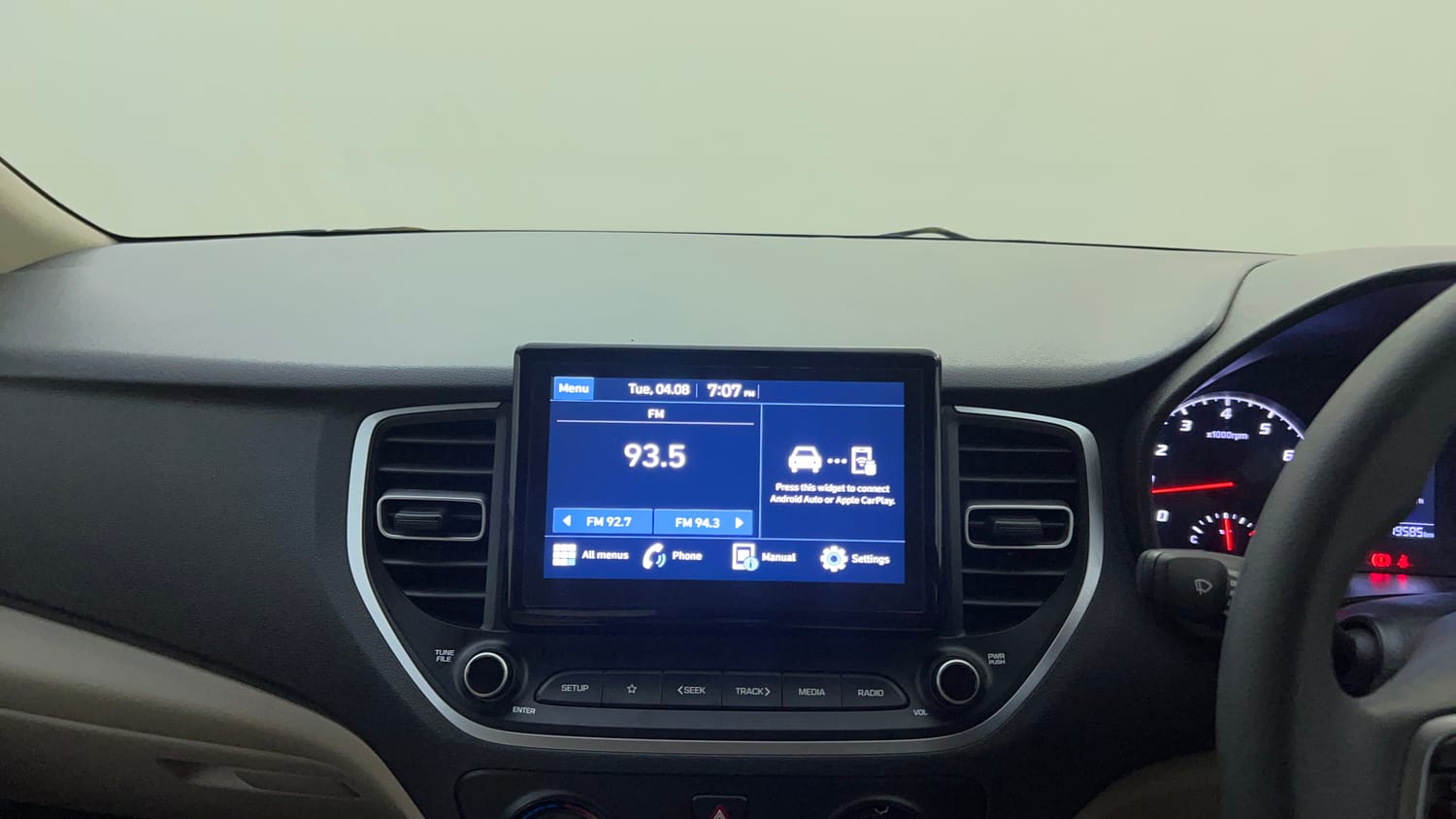 Used 2022 Hyundai Verna S Plus 1.5 VTVT Petrol Manual top_features Integrated (in-dash) music system