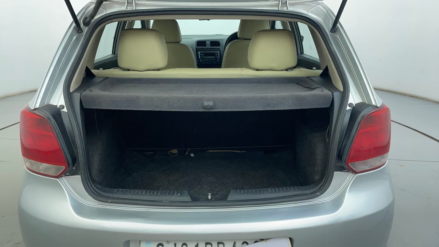 Used 2013 Volkswagen Polo Comfortline 1.2L (P) Petrol Manual interior DICKY INSIDE VIEW