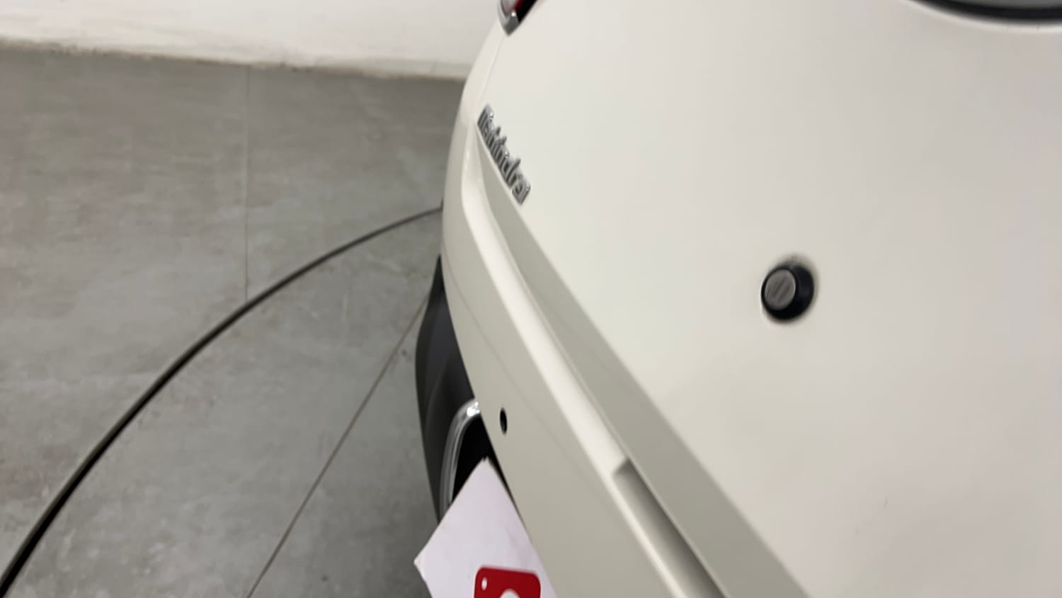 Used 2017 Mahindra KUV100 K8 6 STR Petrol Manual dents MINOR SCRATCH