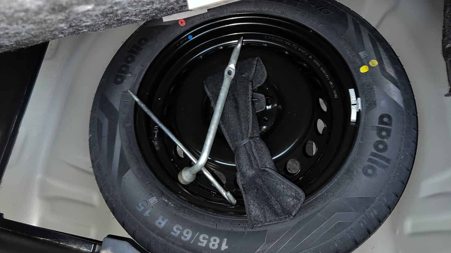 Used 2023 Maruti Suzuki Baleno Delta MT Petrol Manual tyres SPARE TYRE VIEW