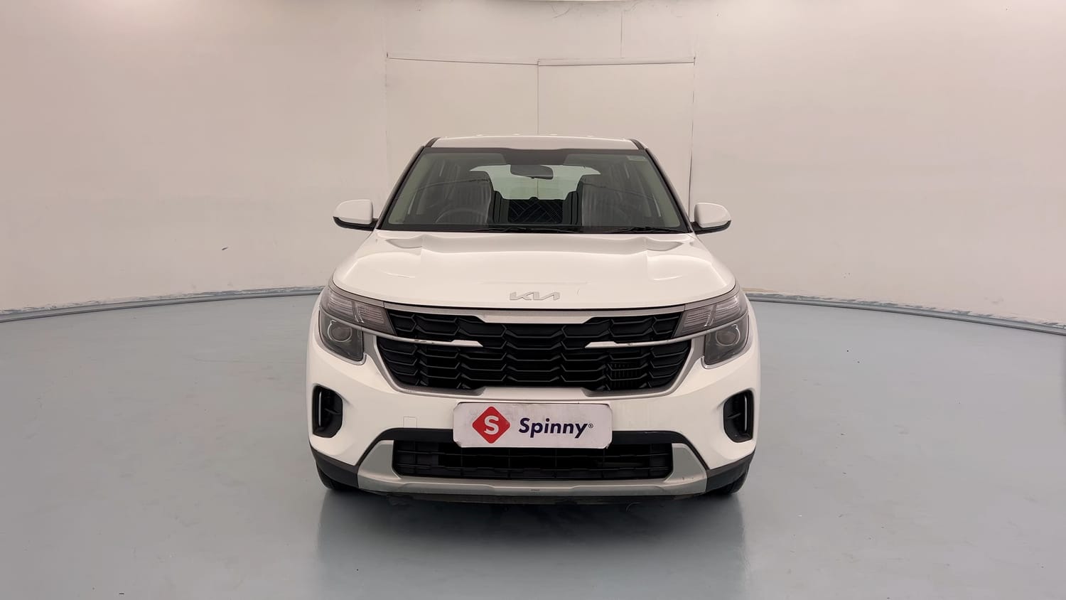Used 2024 Kia Seltos HTE 1.5 Diesel MT Diesel Manual exterior FRONT VIEW