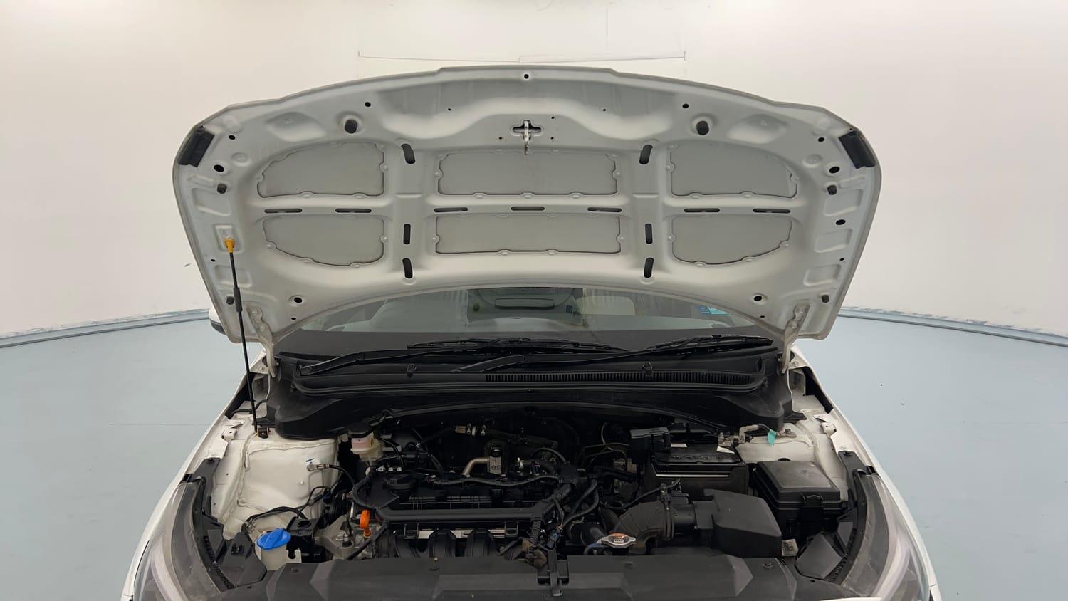 Used 2024 Hyundai New i20 Asta (O) 1.2 IVT Petrol Automatic engine ENGINE & BONNET OPEN FRONT VIEW
