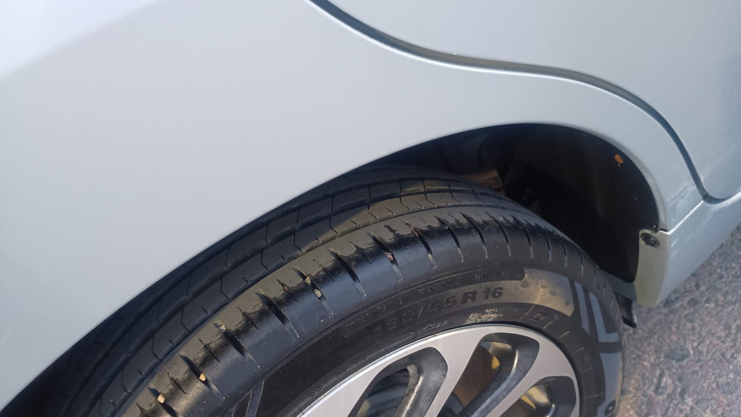 Used 2022 Maruti Suzuki Baleno Alpha MT Petrol Manual dents MINOR SCRATCH