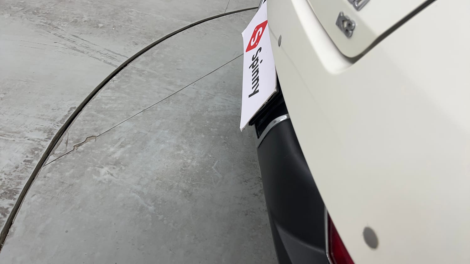 Used 2017 Mahindra KUV100 K8 6 STR Petrol Manual dents MINOR SCRATCH