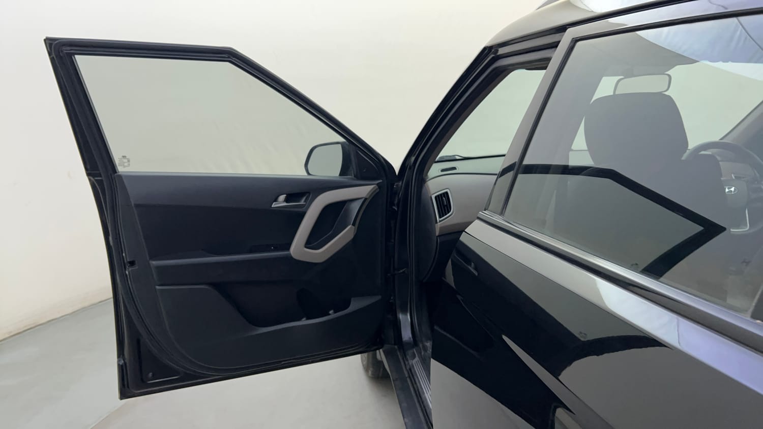 Used 2016 Hyundai Creta 1.6 SX Plus Diesel Manual interior LEFT FRONT DOOR OPEN VIEW