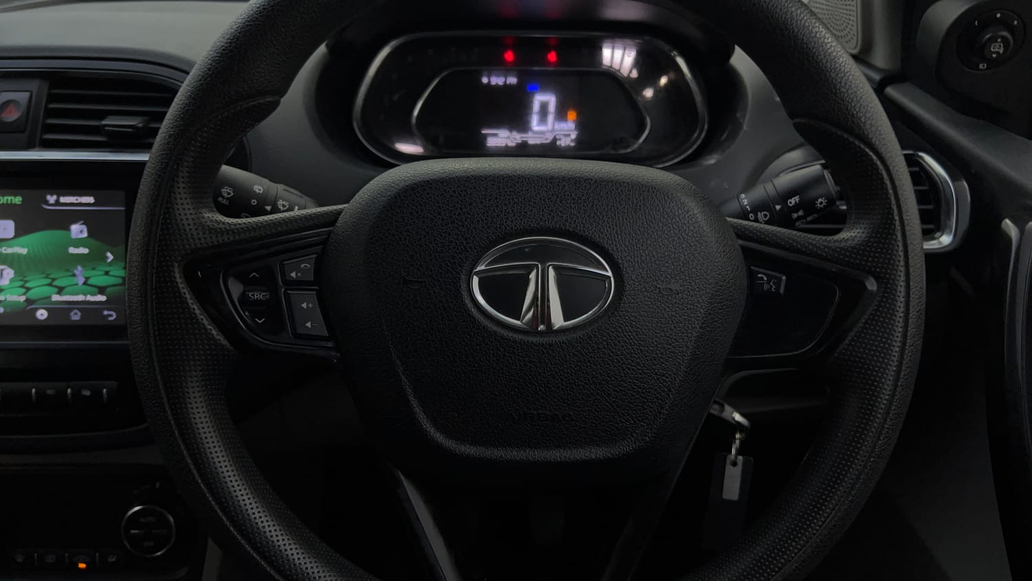 Used 2019 Tata Tiago Revotron XZ Plus Petrol Manual top_features Airbags