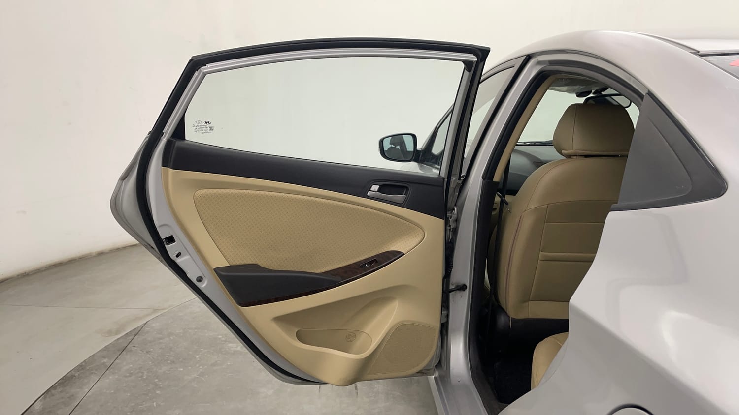Used 2016 Hyundai Verna 1.6 VTVT SX (O) Petrol Manual interior LEFT REAR DOOR OPEN VIEW