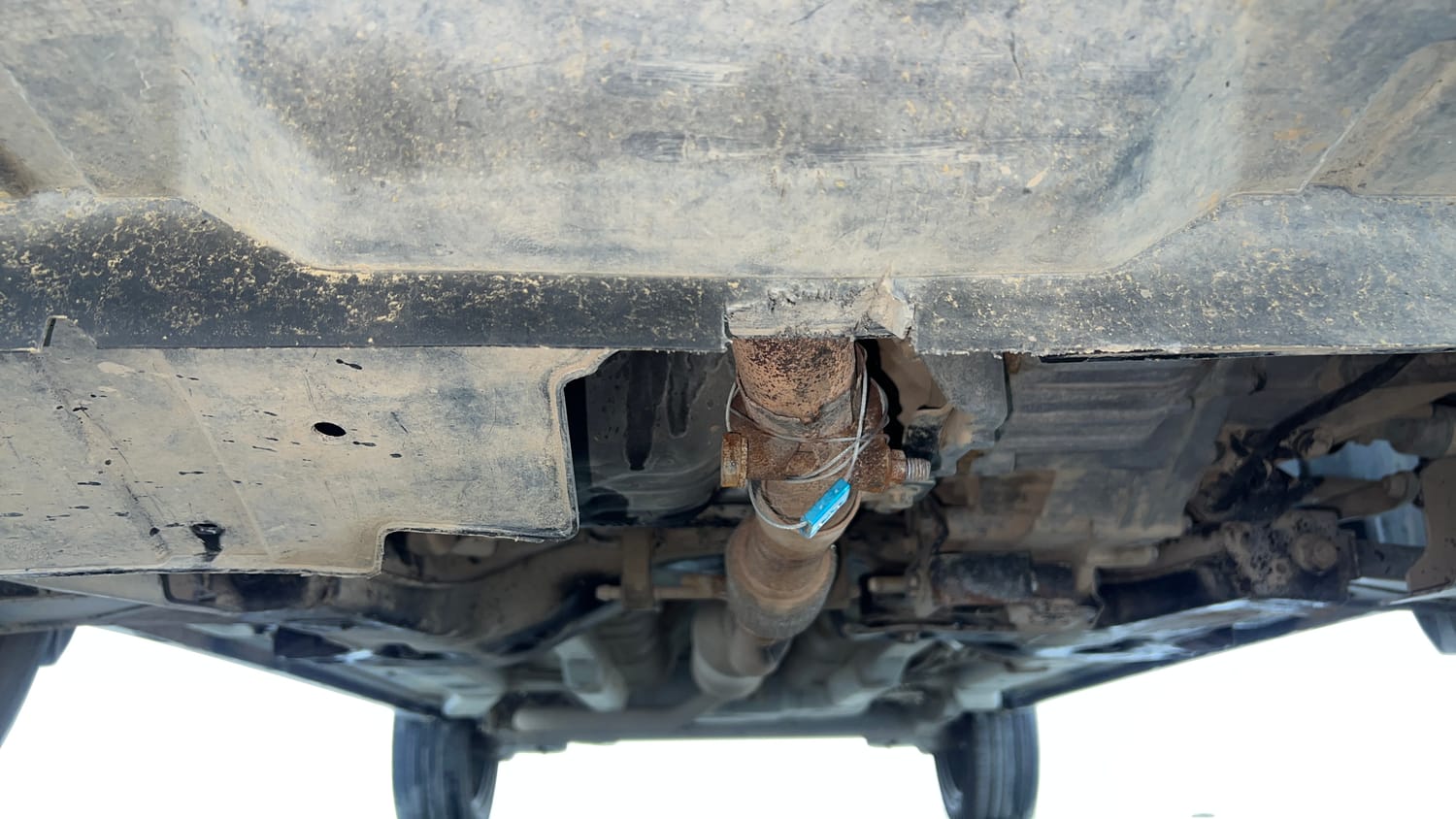 Used 2019 Tata Nexon XMA Petrol Petrol Automatic extra FRONT LEFT UNDERBODY VIEW