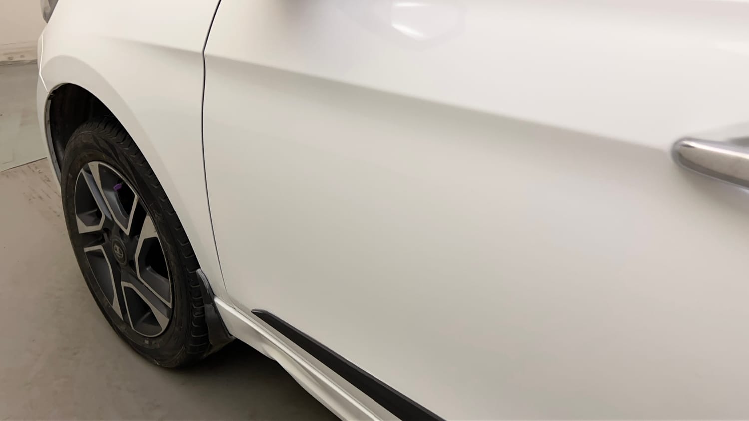 Used 2019 Tata Tiago Revotron XZ Plus Petrol Manual dents MINOR SCRATCH