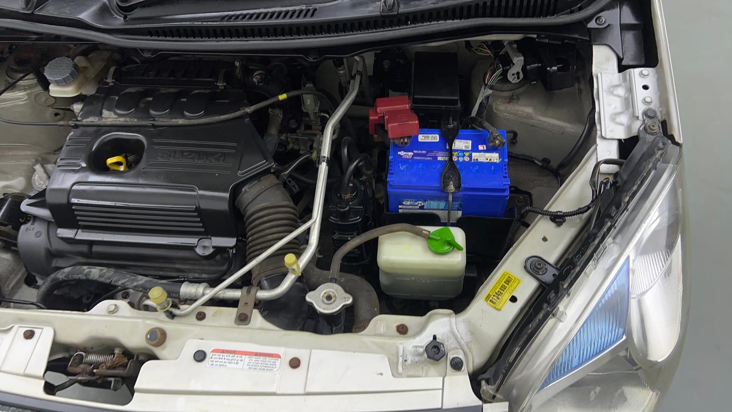 Used 2014 Maruti Suzuki Wagon R VXI Petrol Manual engine ENGINE LEFT SIDE VIEW