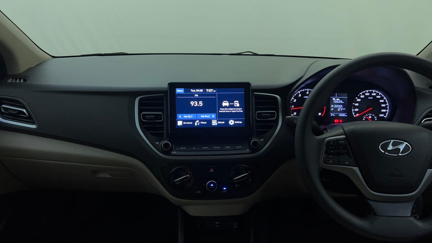 Used 2022 Hyundai Verna S Plus 1.5 VTVT Petrol Manual interior MUSIC SYSTEM & AC CONTROL VIEW