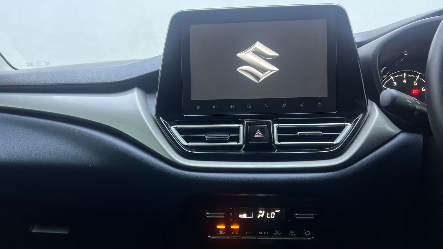 Used 2023 Maruti Suzuki Baleno Alpha MT Petrol Manual interior MUSIC SYSTEM & AC CONTROL VIEW