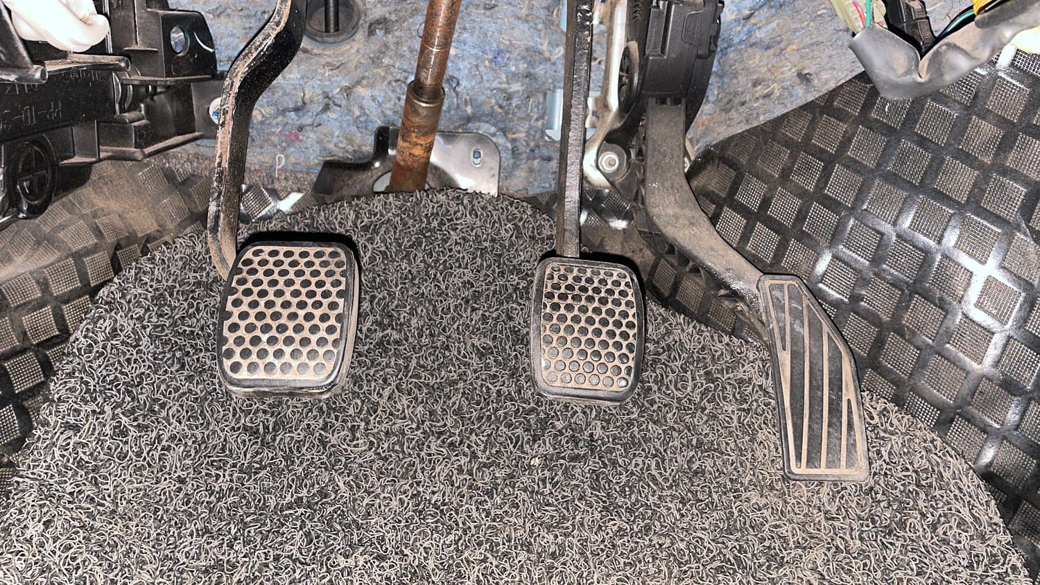 Used 2017 Maruti Suzuki Alto 800 VXi (O) Petrol Manual interior PEDALS VIEW