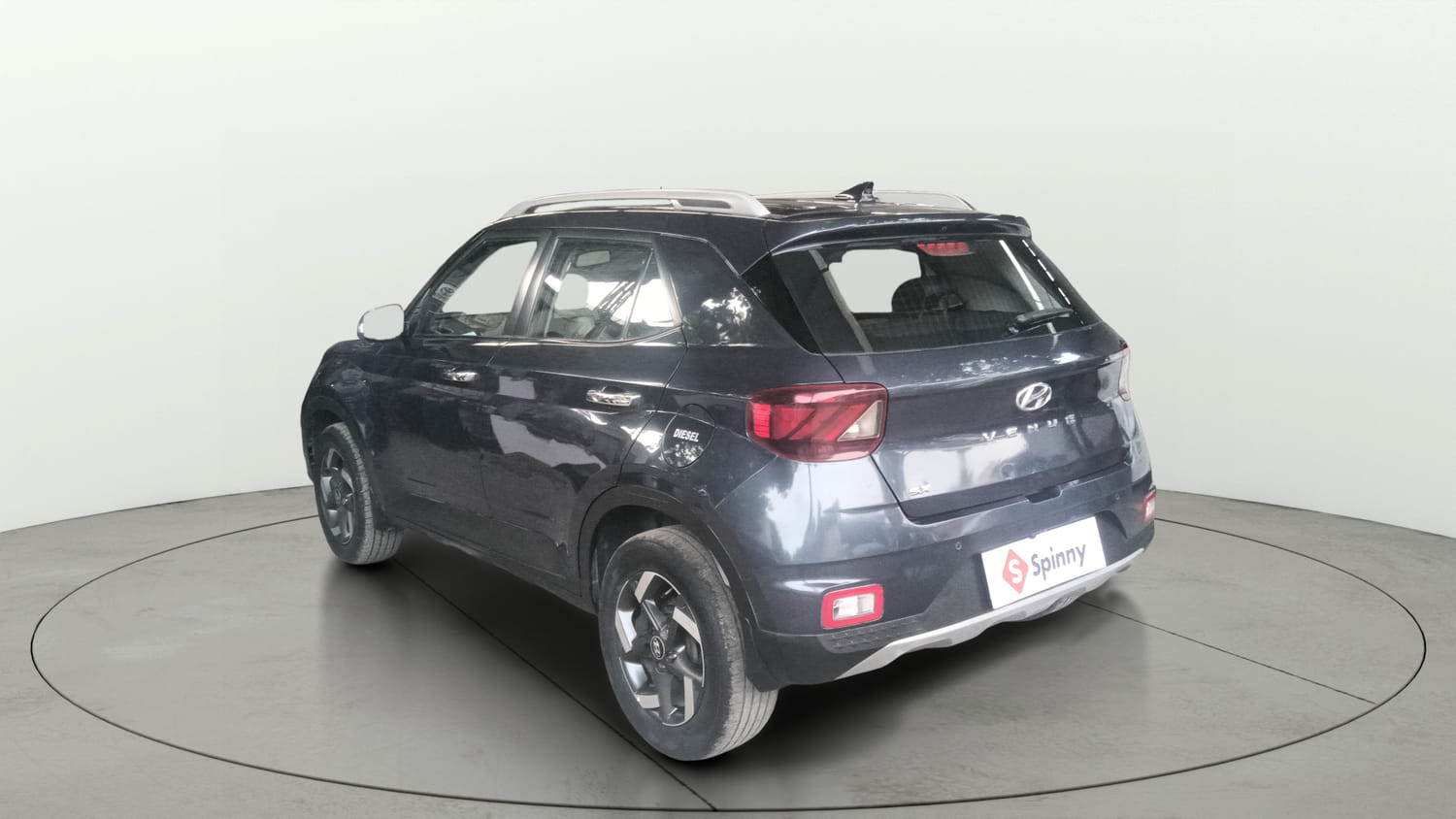 Used 2019 Hyundai Venue SX 1.4 (O) CRDi Diesel Manual exterior LEFT REAR CORNER VIEW