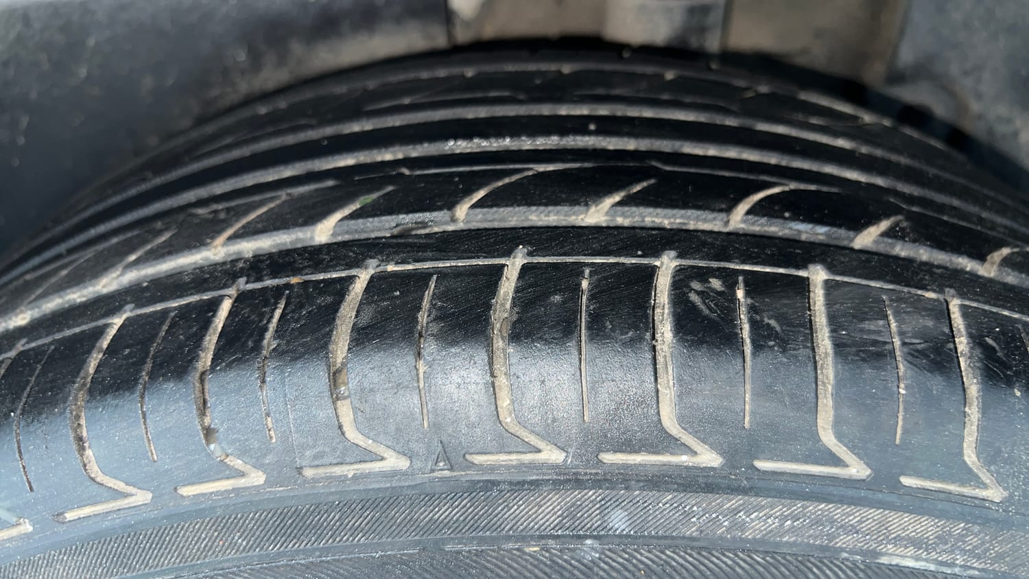 Used 2020 Kia Seltos GTX Plus 1.4 Petrol Manual tyres LEFT REAR TYRE TREAD VIEW