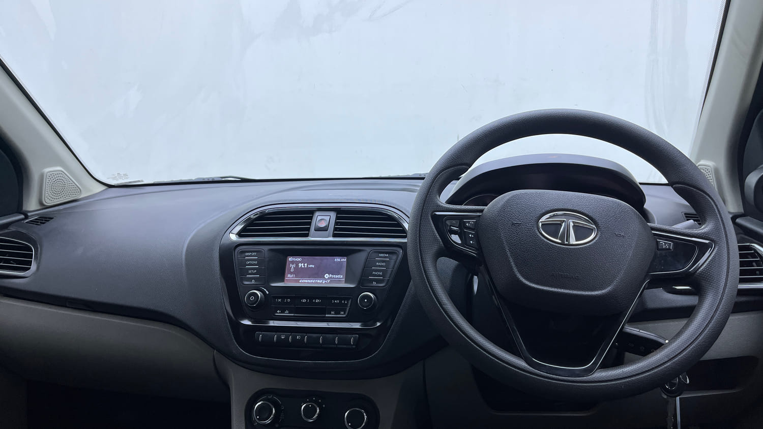 Used 2018 Tata Tiago Revotron XZA Petrol Automatic interior DASHBOARD VIEW