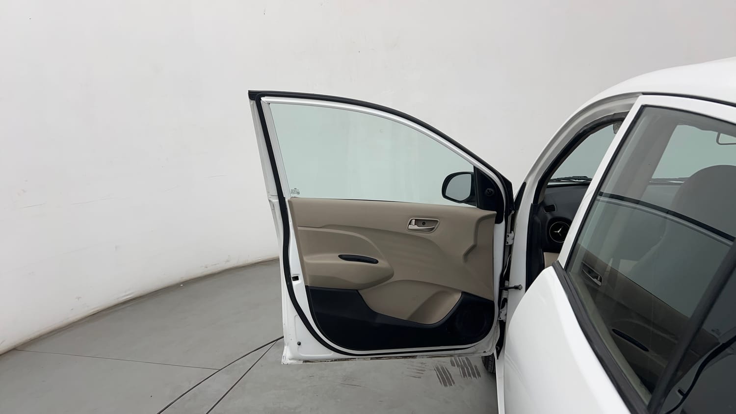 Used 2018 Hyundai Santro Magna Petrol Manual interior LEFT FRONT DOOR OPEN VIEW