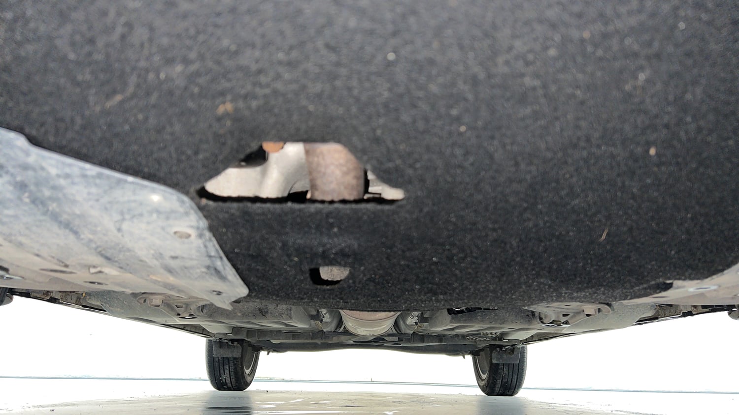 Used 2025 Maruti Suzuki Fronx Zeta 1.0L Turbo MT Petrol Manual extra FRONT LEFT UNDERBODY VIEW