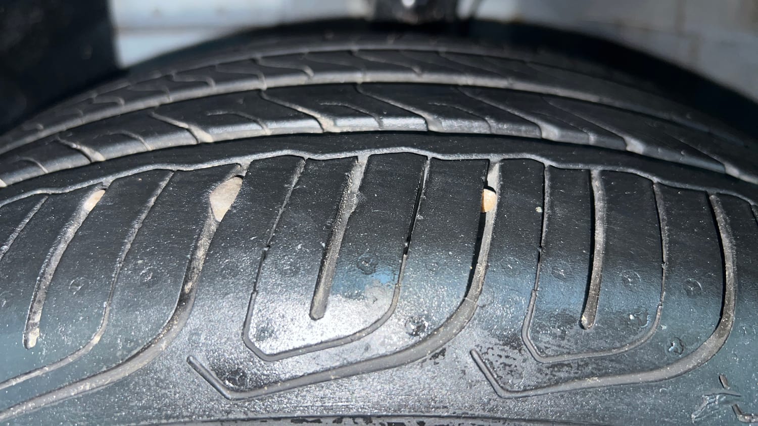 Used 2024 Hyundai Exter SX 1.2 MT Petrol Manual tyres LEFT FRONT TYRE TREAD VIEW