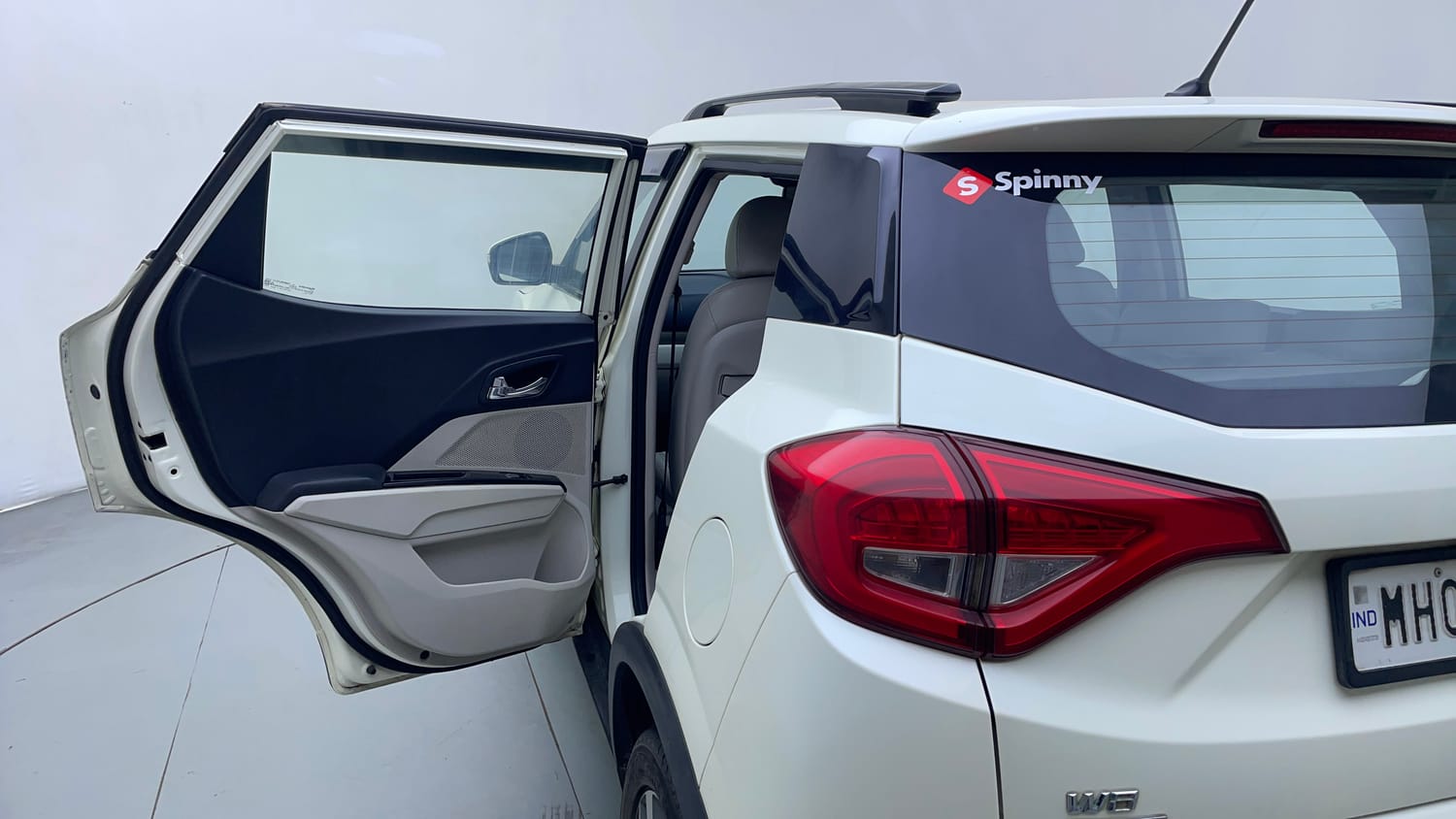 Used 2021 Mahindra XUV 300 W8 (O) 1.2 Petrol AMT Petrol Automatic interior LEFT REAR DOOR OPEN VIEW