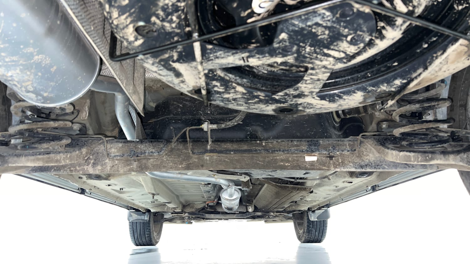 Used 2021 Nissan Kicks XV 1.5 Petrol Manual extra REAR UNDERBODY VIEW (TAKEN FROM REAR)