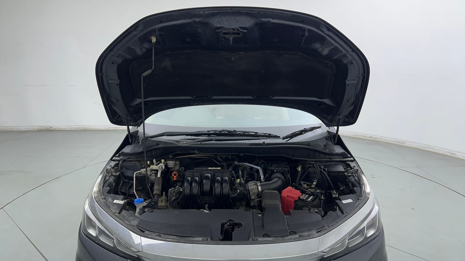 Used 2023 Honda City V CVT Petrol Petrol Automatic engine ENGINE & BONNET OPEN FRONT VIEW